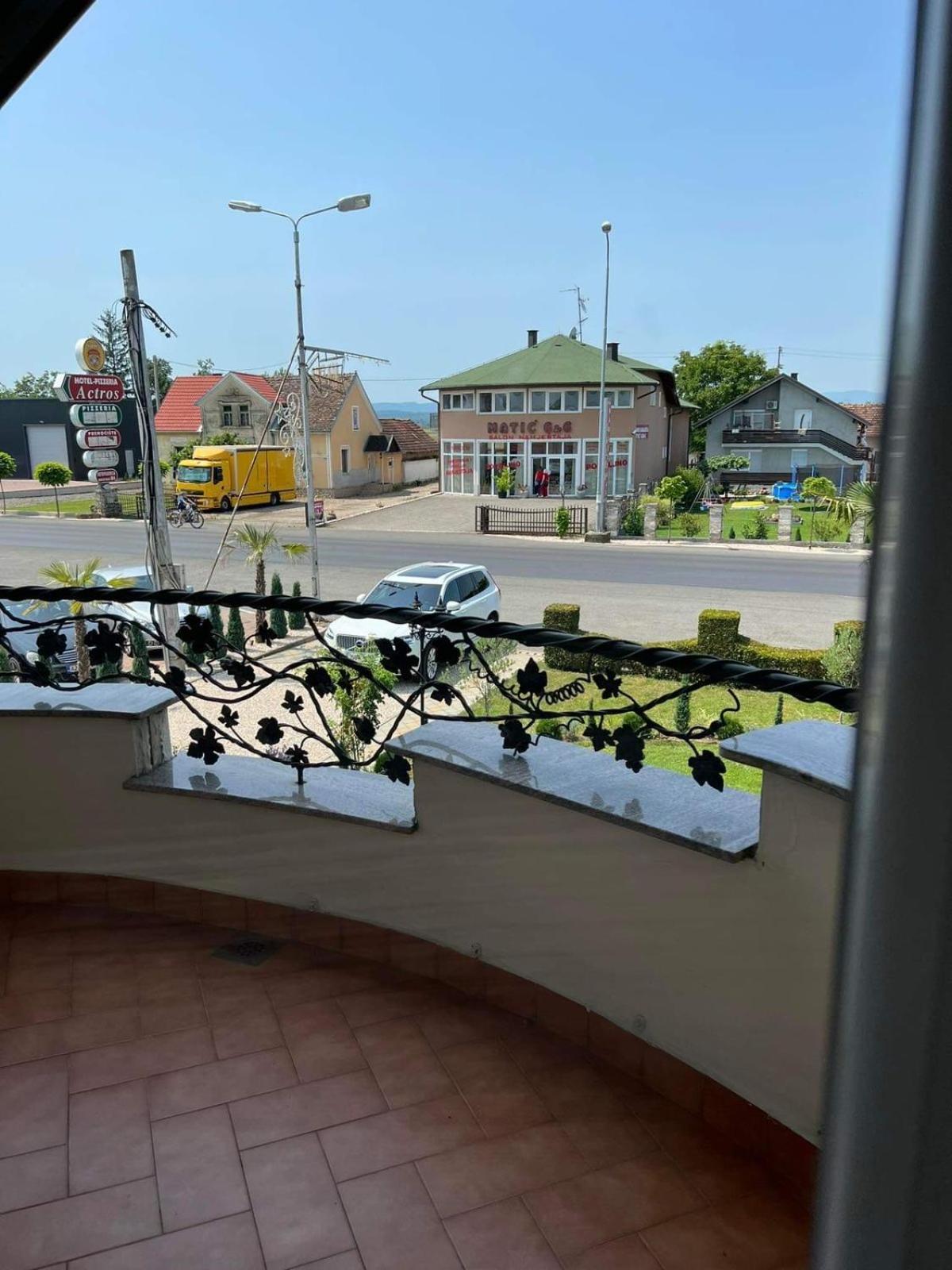 Motel Pizzeria Actros Nova Topola エクステリア 写真